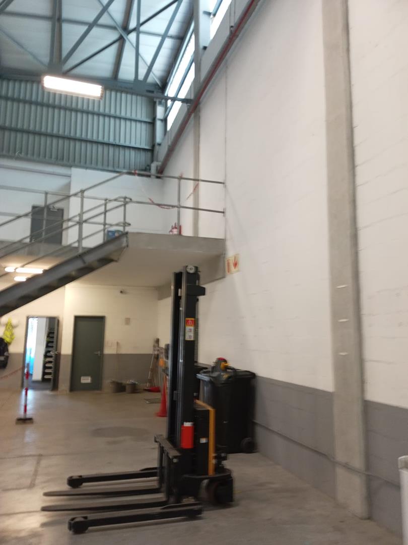 To Let Commercial Property for Rent in Matroosfontein Western Cape